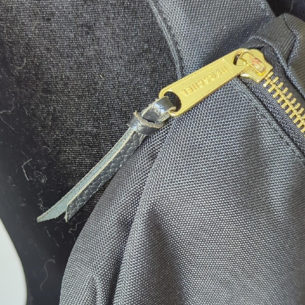 Herschel Supply Company Black Belt Bag Minimalist Design - Picture 2 of 5